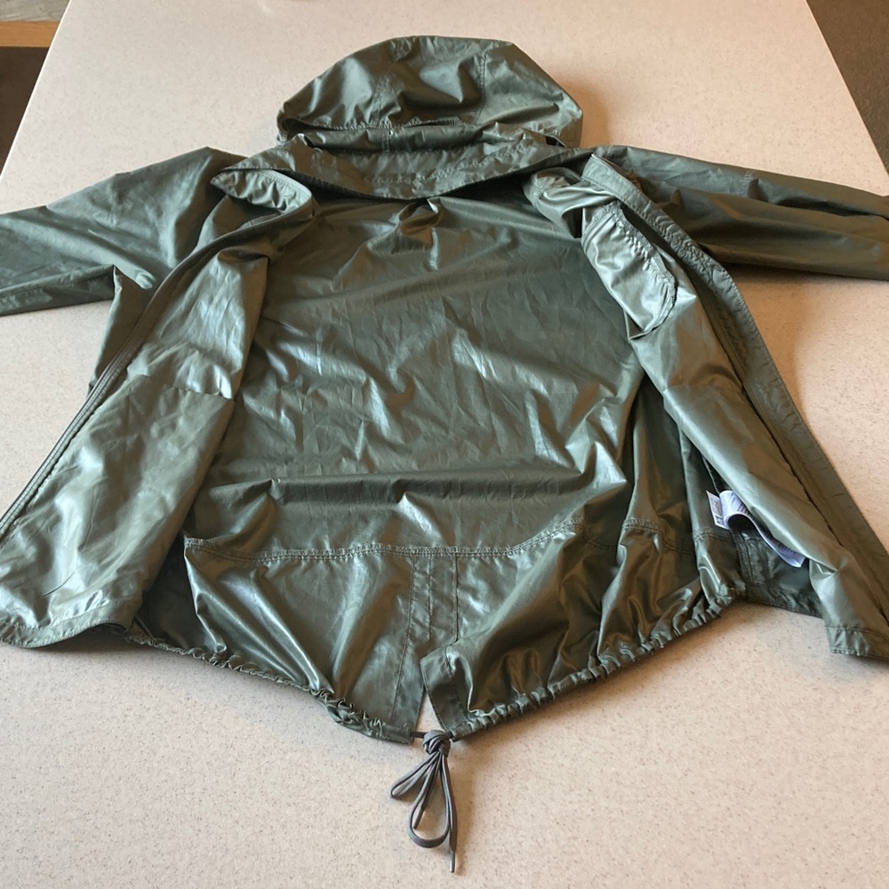 Columbia Sportswear Green Windbreaker NWOT Jacket w/Hoodie Women Size Large - Picture 10 of 14